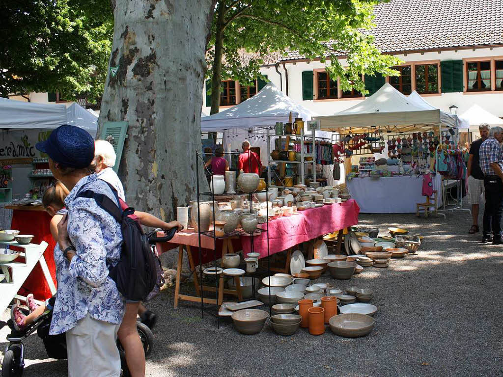 Auf dem Kunsthandwerkermarkt in Staufen findet sich fr jeden Geschmack das Passende.