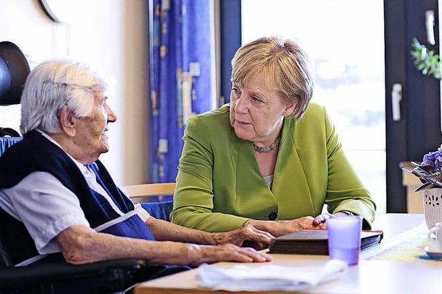 Merkel will Pflegesystem neu ordnen