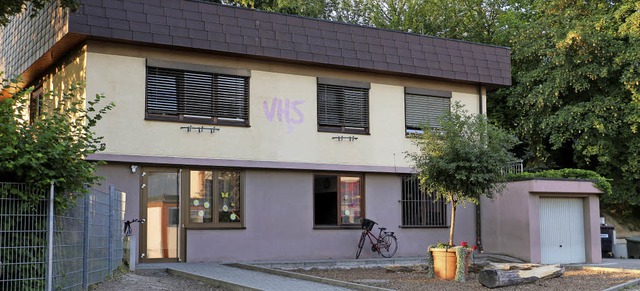 Das VHS-Gebude bei der Grundschule am...em geplanten Schulhausneubau weichen.   | Foto: Ruth Seitz