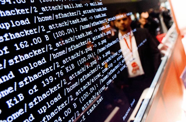 Die Zahl der Cyberangriffe im Sdweste...sagt das Innenministerium in Stuttgart  | Foto: dpa