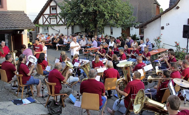 &#8222;Blasmusik macht Freude&#8220; h...Motto fr das Platzkonzert in Istein.   | Foto: Cremer