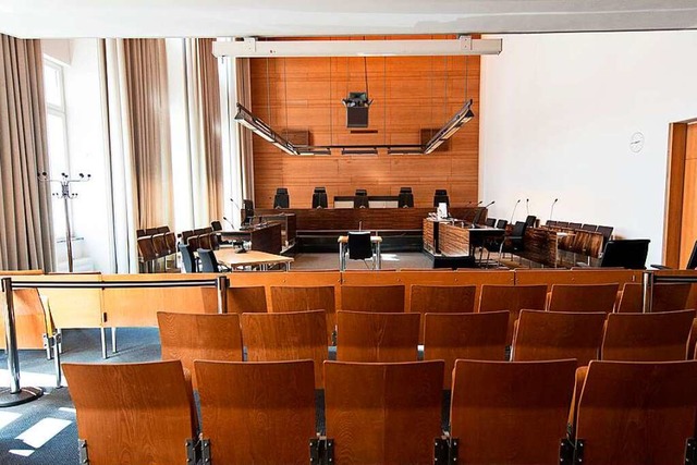Der Saal IV im Landgericht Freiburg: H... Staufener Missbrauchsfall verhandelt.  | Foto: dpa