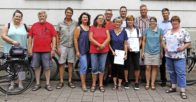 Die erfolgreichsten Stadtradler wurden...rgermeister Nitz mit Preisen bedacht.   | Foto: Privat