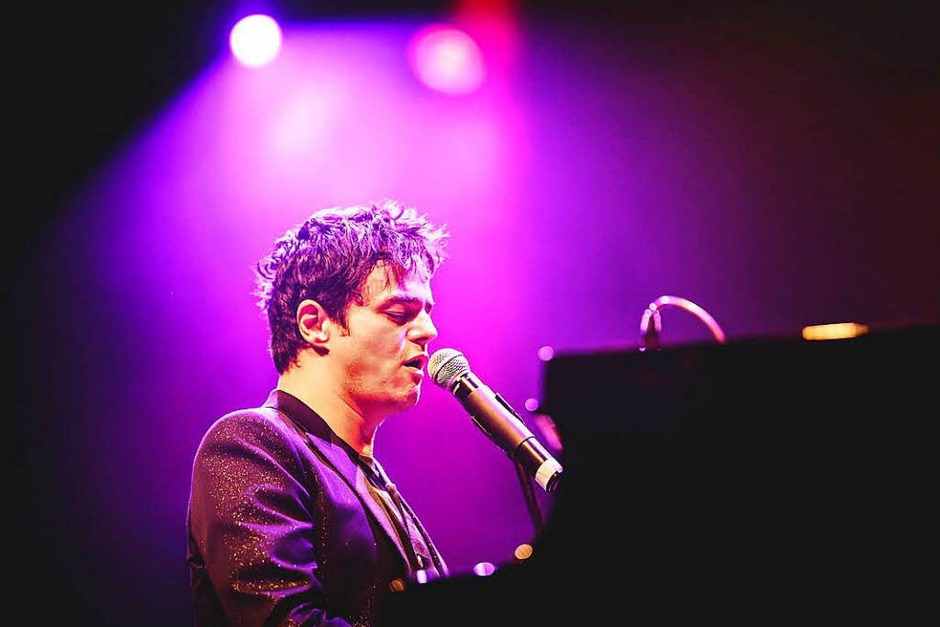 Jamie Cullum im Zirkuszelt – mit Ina Regen im Vorprogramm. (Foto: Janos Ruf) Jamie Cullum im Zirkuszelt – mit Ina Regen im Vorprogramm. (Foto: Janos Ruf)