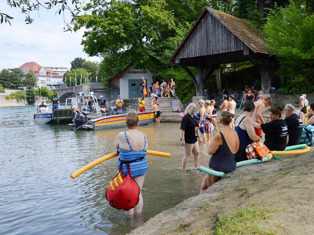 Fotos Rheinfelder Rheinschwimmen vom Inseli zum