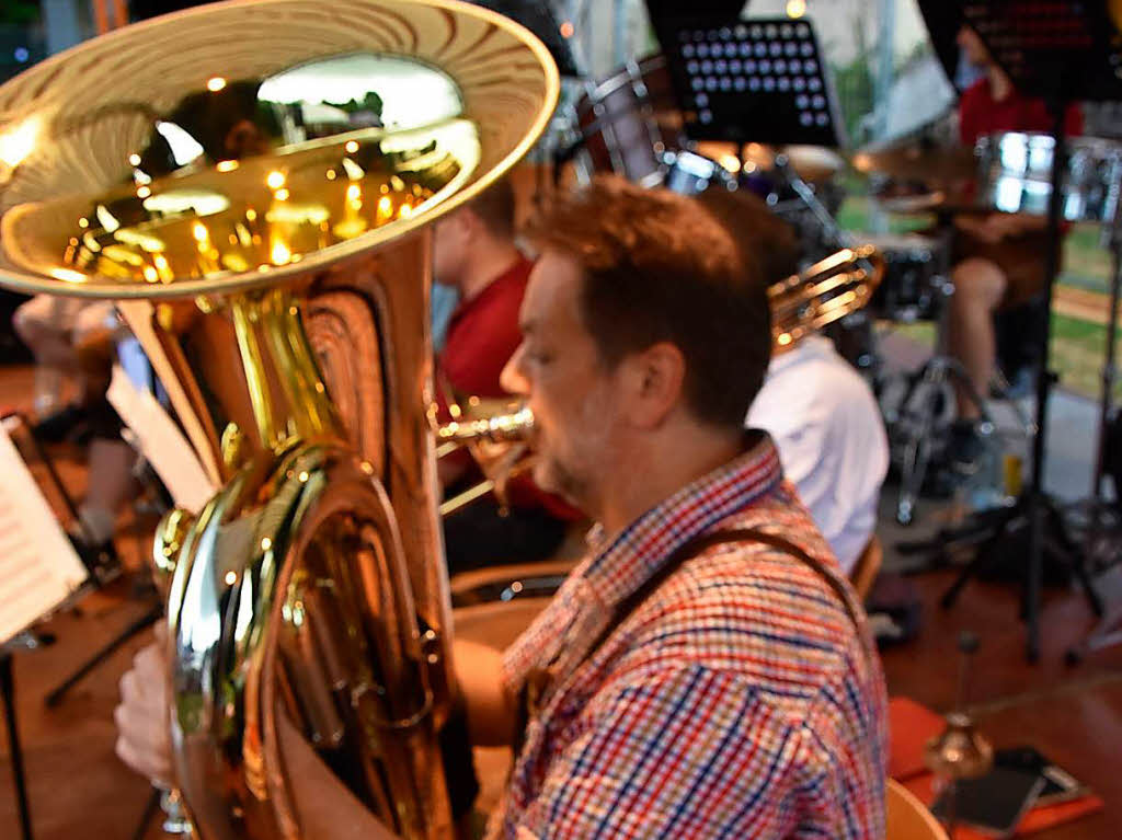 Blasmusik in allen Variationen bot der Musikverein Wyhlen auf. Die Spezialitt Gggeli war am Samstagabend ausverkauft.