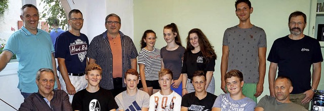 Das Riedlinger Jugendtreff-Team freut ... und Sponsoren aus der Geschftswelt.   | Foto: Silke Hartenstein