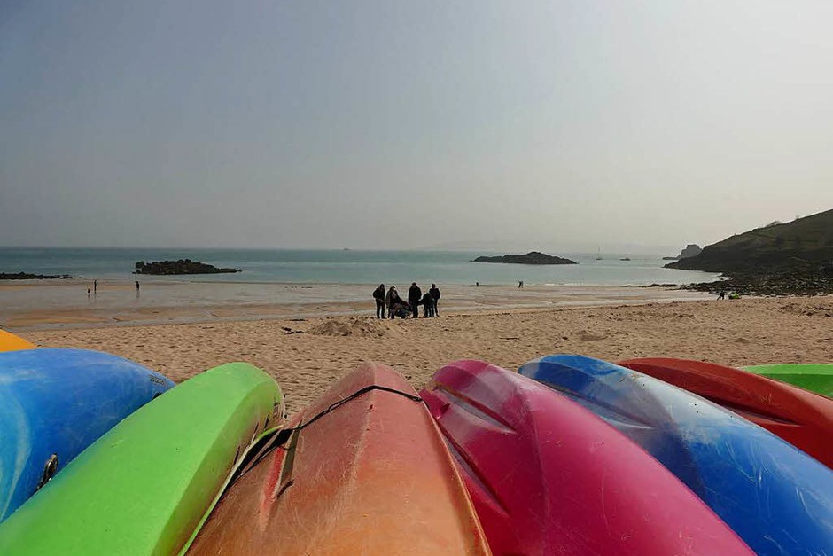 Meer-Platz für alle: Bucht auf Herm (Foto: Ronja Vattes) Meer-Platz für alle: Bucht auf Herm (Foto: Ronja Vattes)