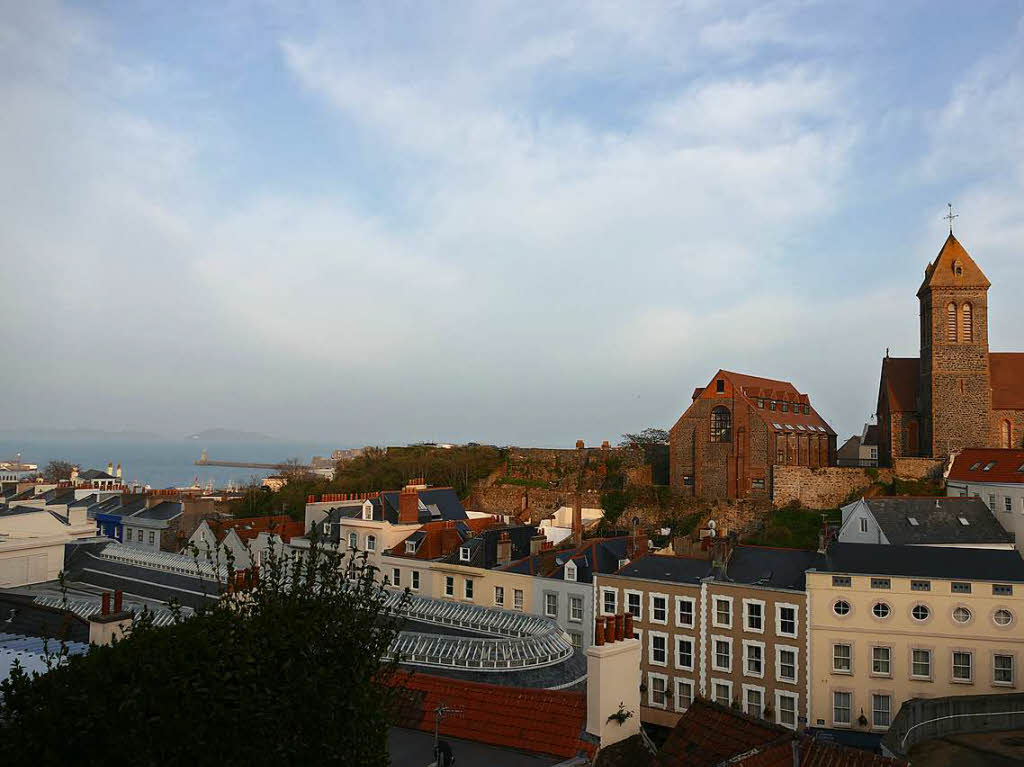 Kstenstdtchen: St. Peter Port auf Guernsey