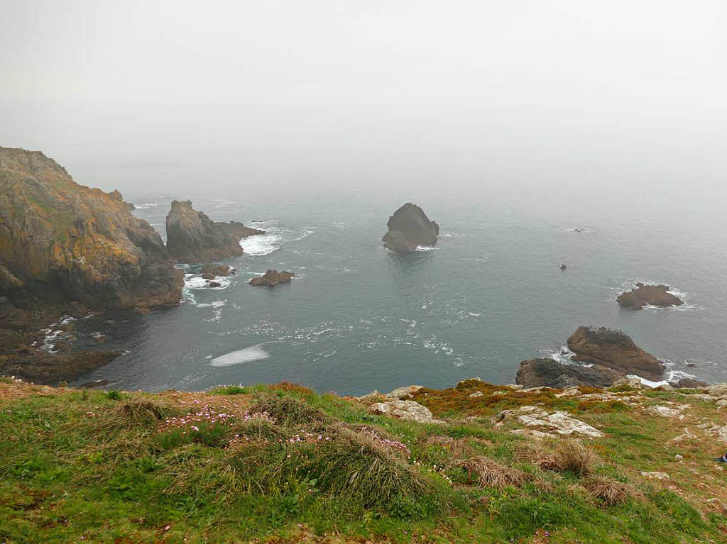 ber den Klippen: Wanderung auf Guernsey 