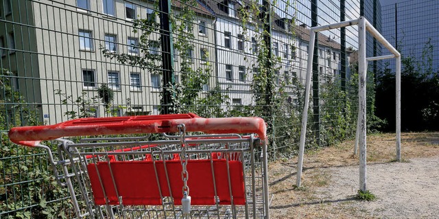 Ein Blick auf den ehemaligen Bolzplatz von Mesut zil in Gelsenkirchen  | Foto: DPA