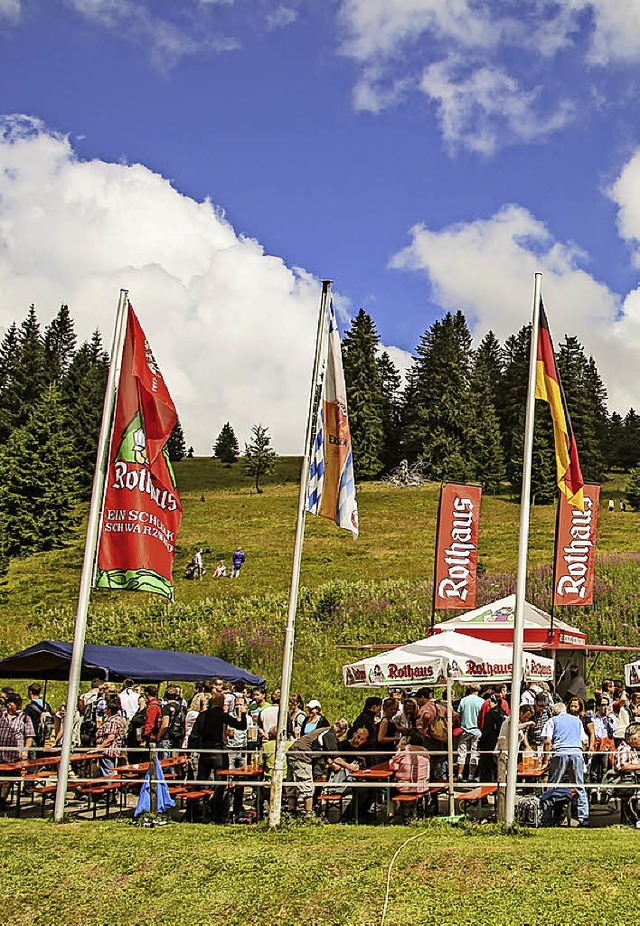 Znftig: Feiern auf dem   Feldberg   | Foto: Hochschwarzw. Tourismus