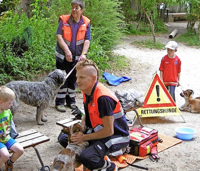 <BZ-FotoAnlauf>Malteser im Kindergarte...ne trauten sich die Kinder nah heran.   | Foto: Privat