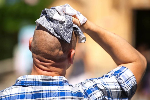 Wichtiger Schutz: eine Kopfbedeckung. ...1; doch es gibt effizientere Methoden.  | Foto: Sebastian Kahnert