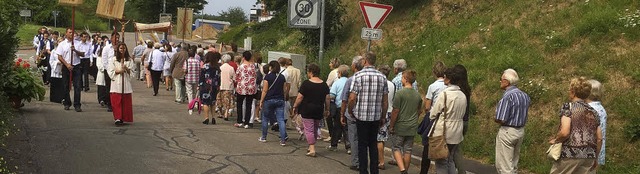 Nach dem Gottesdienst fand die kurze Prozession statt.   | Foto: Privat