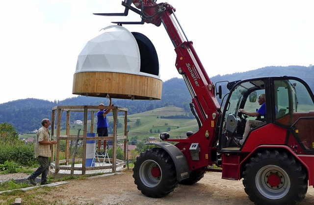 Die Sternwarte auf dem Buck erhielt am...k, eine Glasfaserkuppel mit Teleskop.   | Foto: Duval