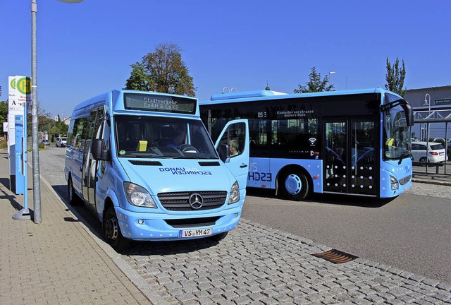 Die blauen Busse sind mittlerweile ein...Bus zum dauerhaften Erfolg zu machen.   | Foto: Guy Simon