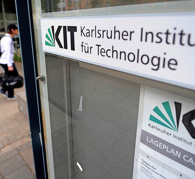 Das Karlsruher Institut fr Technologi...sitt und Forschungszentrum zugleich.   | Foto: dpa
