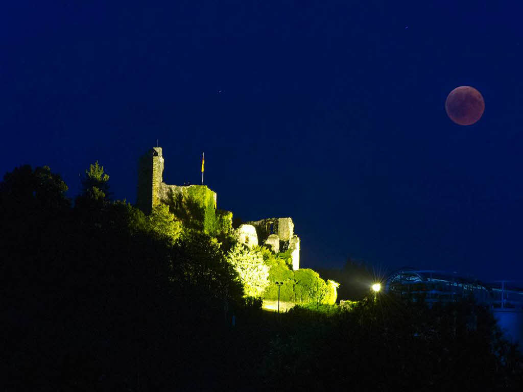 Staufener Burg. Staufener Burg.