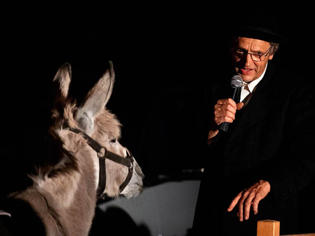 Gloria und Gnade heit das Stck, welches die Geschichte von St. Mrgen beschreibt.