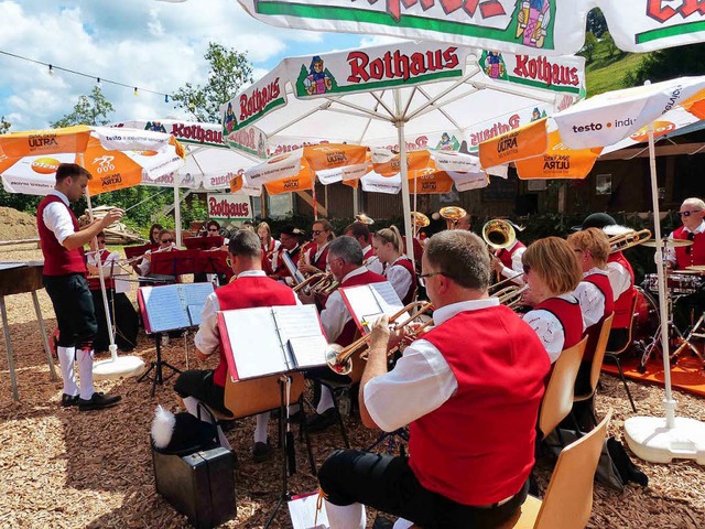 Die Trachtenkapelle Hofsgrund beim Frhschoppenkonzert  | Foto: Barbara Odrich-Rees