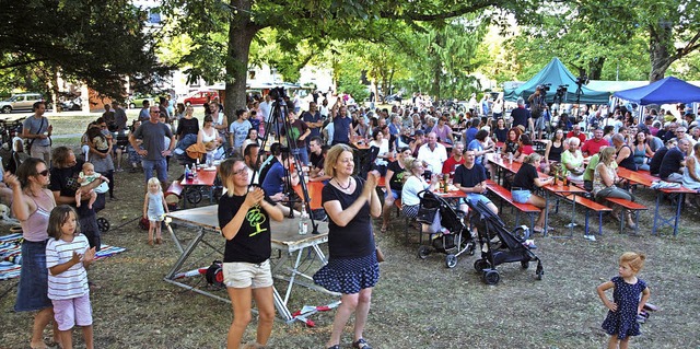 Viel los war am Sonntag fr  Jung und Alt beim Stadtgartenfest in Herbolzheim.   | Foto: Michael Haberer