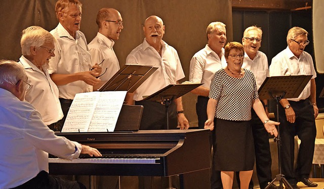 &#8222;Lass mich dein Badewasser schlrfen&#8220; hie es beim Konzert.  | Foto: Andrea Steinhart