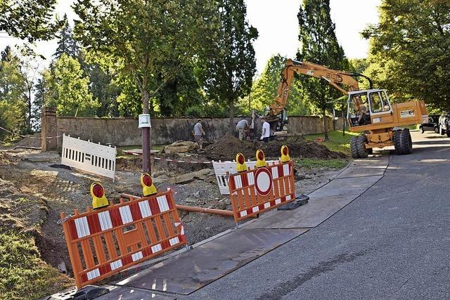 Sanierungsarbeiten am Friedhof begonnen