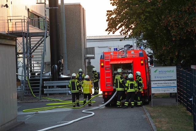 Die Feuerwehr Mllheim war mit 40 Krf...usste aber nicht mehr gro eingreifen.  | Foto: Volker Mnch