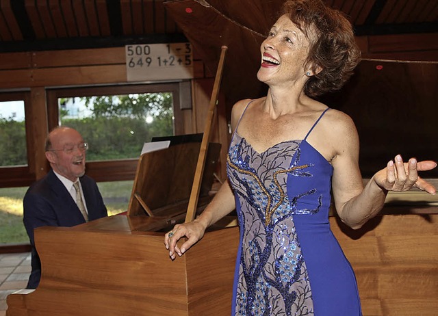 Carmen Fuggiss und Jonathan Seers bei ...iesmal in der Pauluskirche stattfand.   | Foto: Dagmar Barber