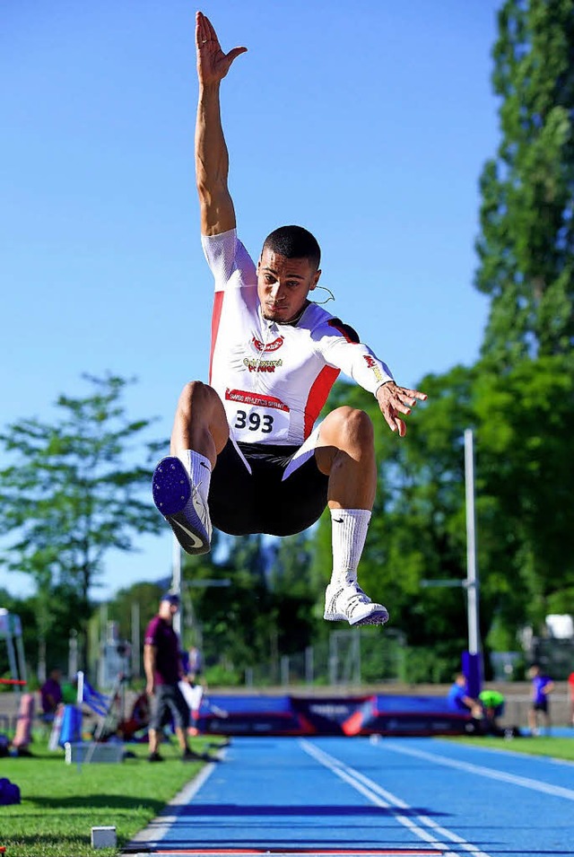 Ein halbes Jahr blieb bei Christopher ...n aber fliegt fr die Schweiz zur EM.   | Foto: www.fritzberger.ch