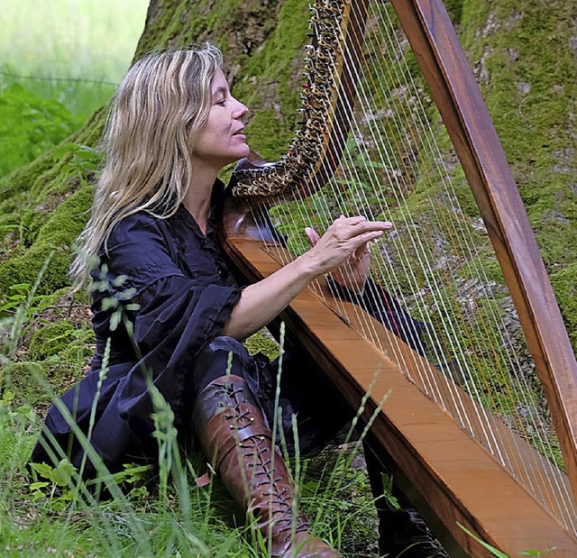 Sann Liedtke tritt mit ihrer Harfe bei &#8222;Kunst &amp; Genuss&#8220; auf.   | Foto: Privat