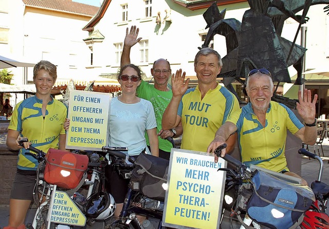 Mut tut gut &#8211; Das Mut-Tour Team ...inks) Martha Wiencke, Esther Tagmann.   | Foto: Barbara Puppe