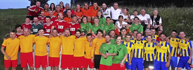 Sechs Teams beteiligten sich, teilweis...die vom FC Bernau ausgerichtet wurde.   | Foto: Franz Kaiser