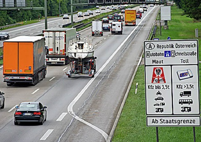 sterreich will fr Autobahnfahrten Geld sehen.   | Foto: dpa