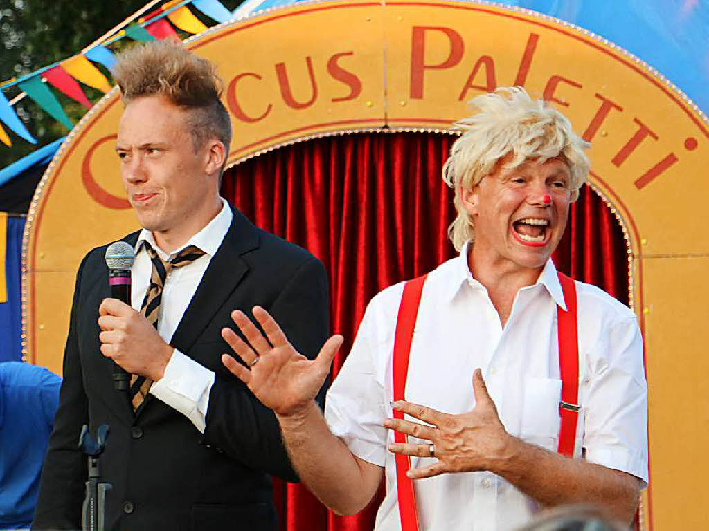 Szenen vom Premiereabend des Circus Paletti in Herbolzheim: „Scheffe“ und Schulze - immer wieder ein groer Spa.