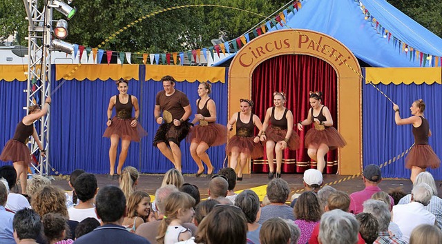 Szenen vom Premiereabend des Circus Pa...mer gekonnt und atemberaubend schnell.  | Foto: Ruth Seitz