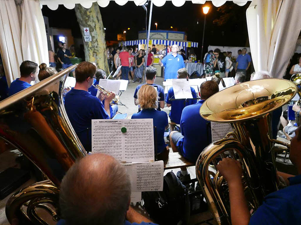 Der Musikverein Malsch sorgte auf der kleinen Bhne am Samstag fr znftige Blasmusikstimmung