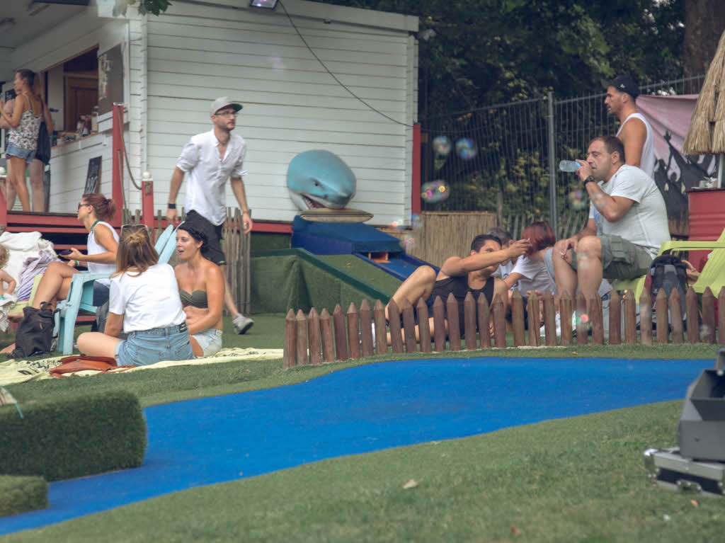 Beachparty: Das Sommerfest wurde vom Fun Strand und Ohrklang sowie von fudder organisiert. Am Fun Strand konnten die Besucher – wie auch zu den blichen ffnungzeiten – bei entspannter Atmosphre Minigolf spielen und khle Drinks genieen.