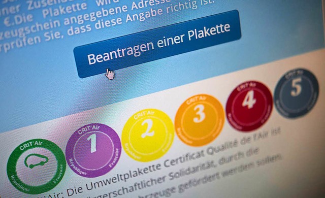 Die Umweltplakette fr Straburg gibt&#8217;s im Internet.  | Foto: dpa