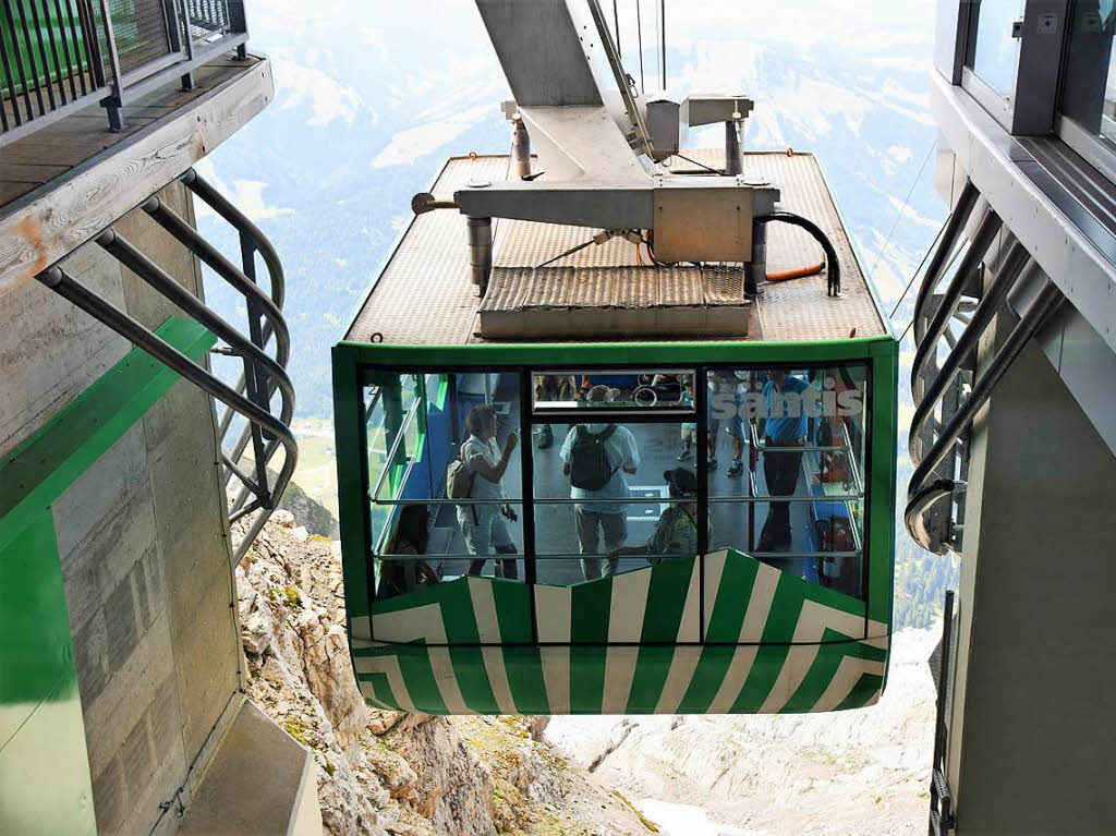 Eine herrliche Fernsicht offerierte den Lesern der Badischen Zeitung am Samstag auf dem Sntis tolle Blicke in die Schweizer Bergwelt. 270 Leser in fnf Reisebussen erlebten einen eindrucksvollen Tag auf 2502 Metern Hhe.