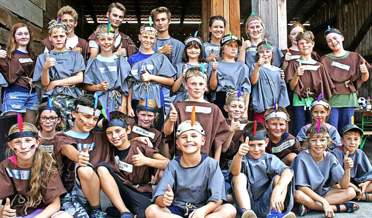 Die Indianer und Squaws aus Schopfheim...anier-Indianer-Camp in Enkenstein.      | Foto: Ralph Lacher