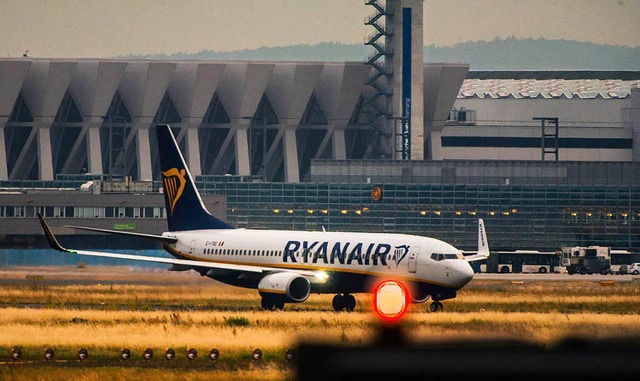Erfolgreich, aber hchst umstritten: der Billigflieger Ryanair  | Foto: DPA