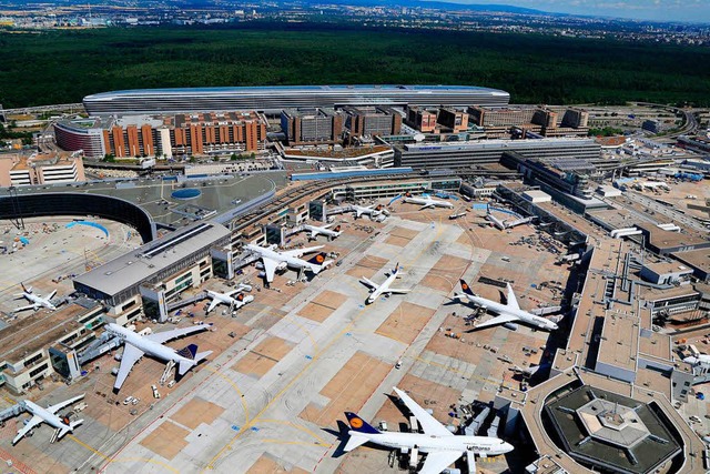 Terminal 1 des Frankfurter Flughafens (Archivfoto)  | Foto: dpa