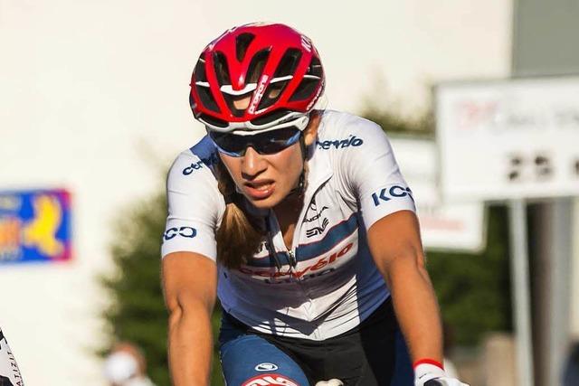 So verhalf die Lörracher Radrennfahrerin Clara Koppenburg der Teamkollegin zu Bronze