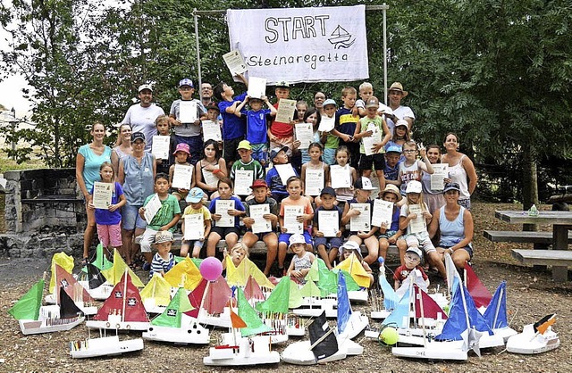 Das Ferienprogramm der Gemeinde kommt ...de gab&#8217;s das Steuerruderpatent.   | Foto: Team Obermettingen