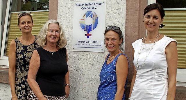 Fr Frauen engagiert (v.l.) :  Monika ...oll, Karin Treeck und  Bettina Freitag  | Foto: Barbara Puppe