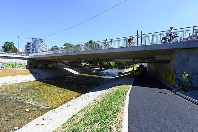 Dreisamuferradweg wird am Dienstag wieder geffnet - aber nur vorbergehend