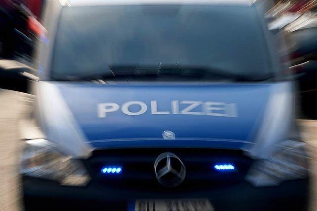 Nackter Mann belästigt Frau in Weil am Rhein