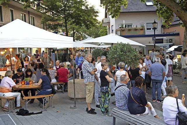 Viele Besucher, buntes Treiben und Feierlaune